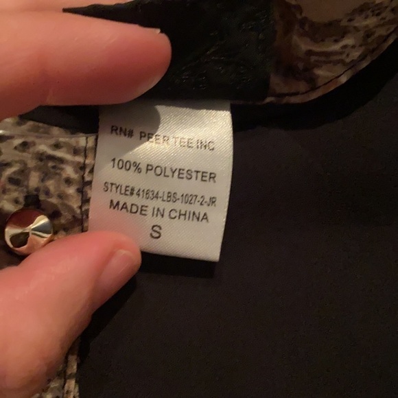 Daytrip Button Down Top Size Small Nwt - Picture 5 of 8